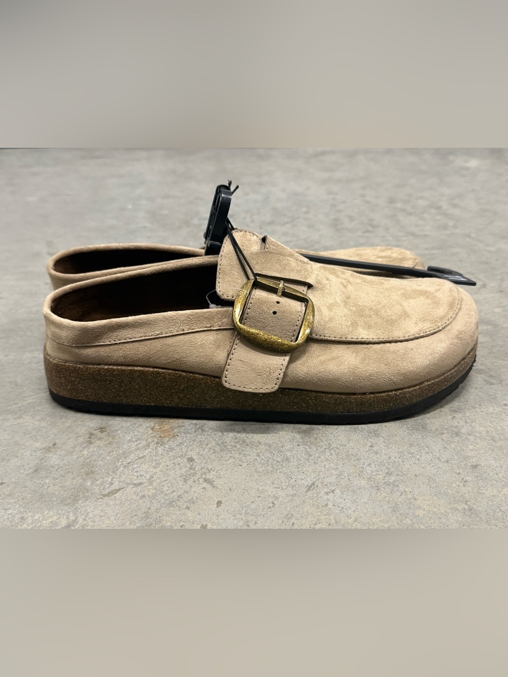 Women's Mountain Sole by White Mountain Tan Buckle Clog Mules Size 11 NWOT